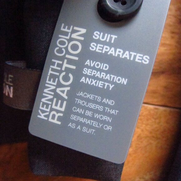 NWT- Mens Kenneth Cole Reaction Gray 2 Piece Suit Size 42R & Pants 32 X 32 - Picture 7 of 16